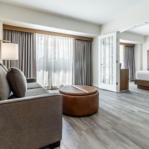 Atrium Hotel Vancouver